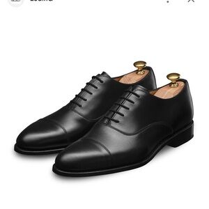 Loding’s men shiny black shoes